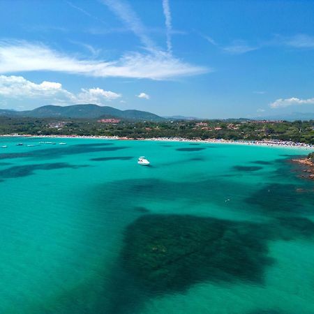 Baia Dorata Beach Apartment Porto Istana المظهر الخارجي الصورة