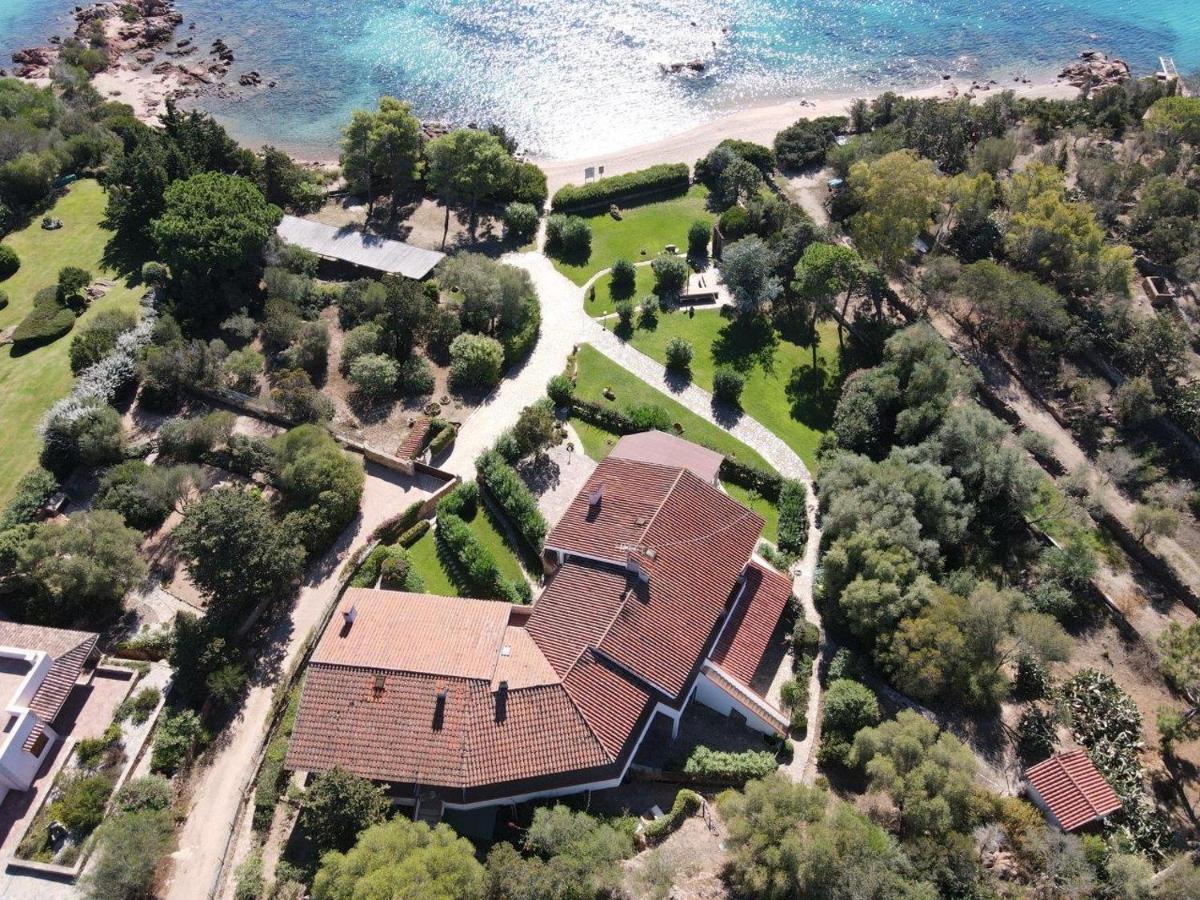 Baia Dorata Beach Apartment Porto Istana المظهر الخارجي الصورة