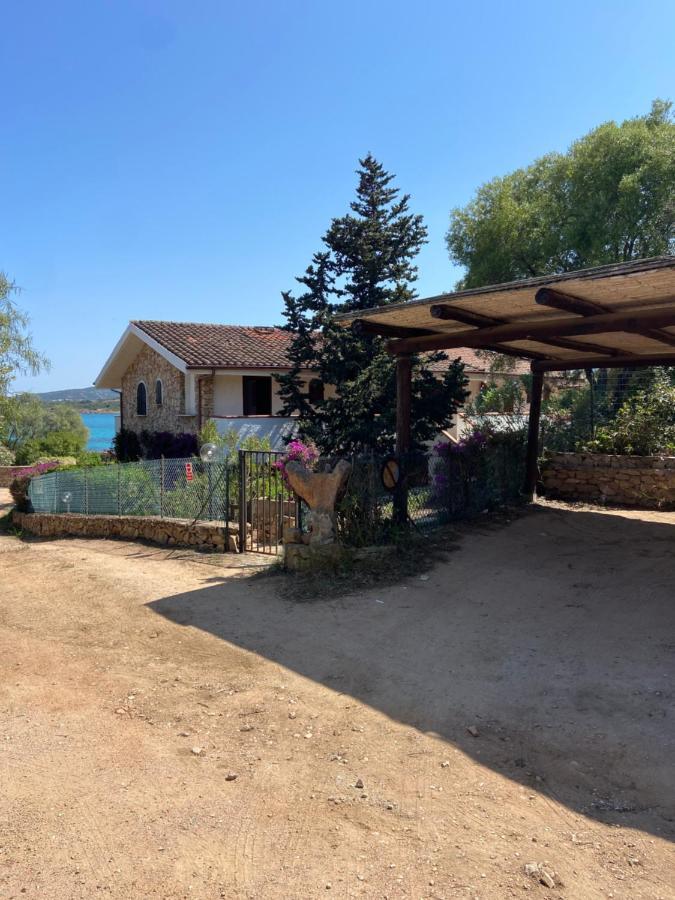 Baia Dorata Beach Apartment Porto Istana المظهر الخارجي الصورة