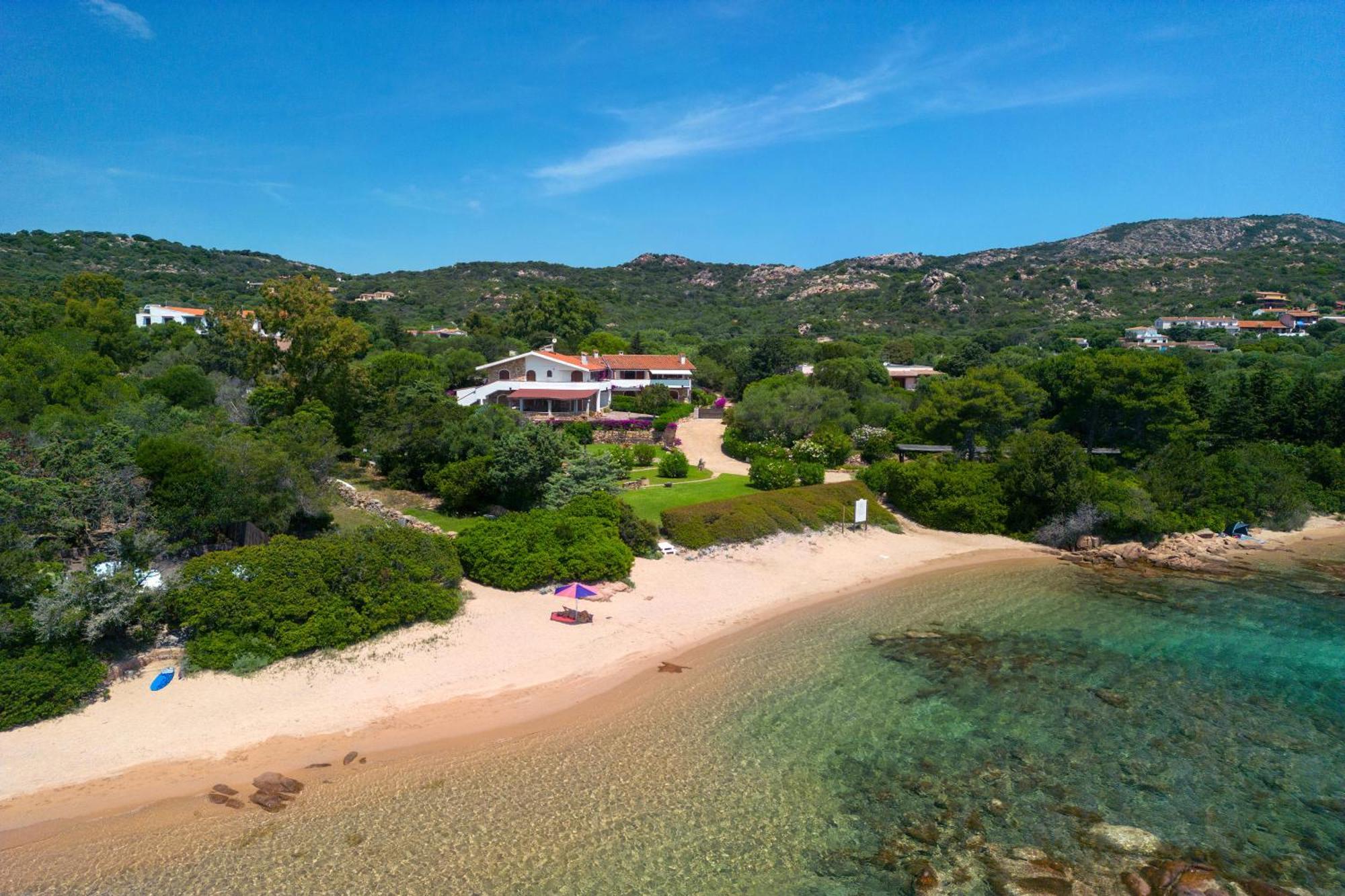 Baia Dorata Beach Apartment Porto Istana المظهر الخارجي الصورة