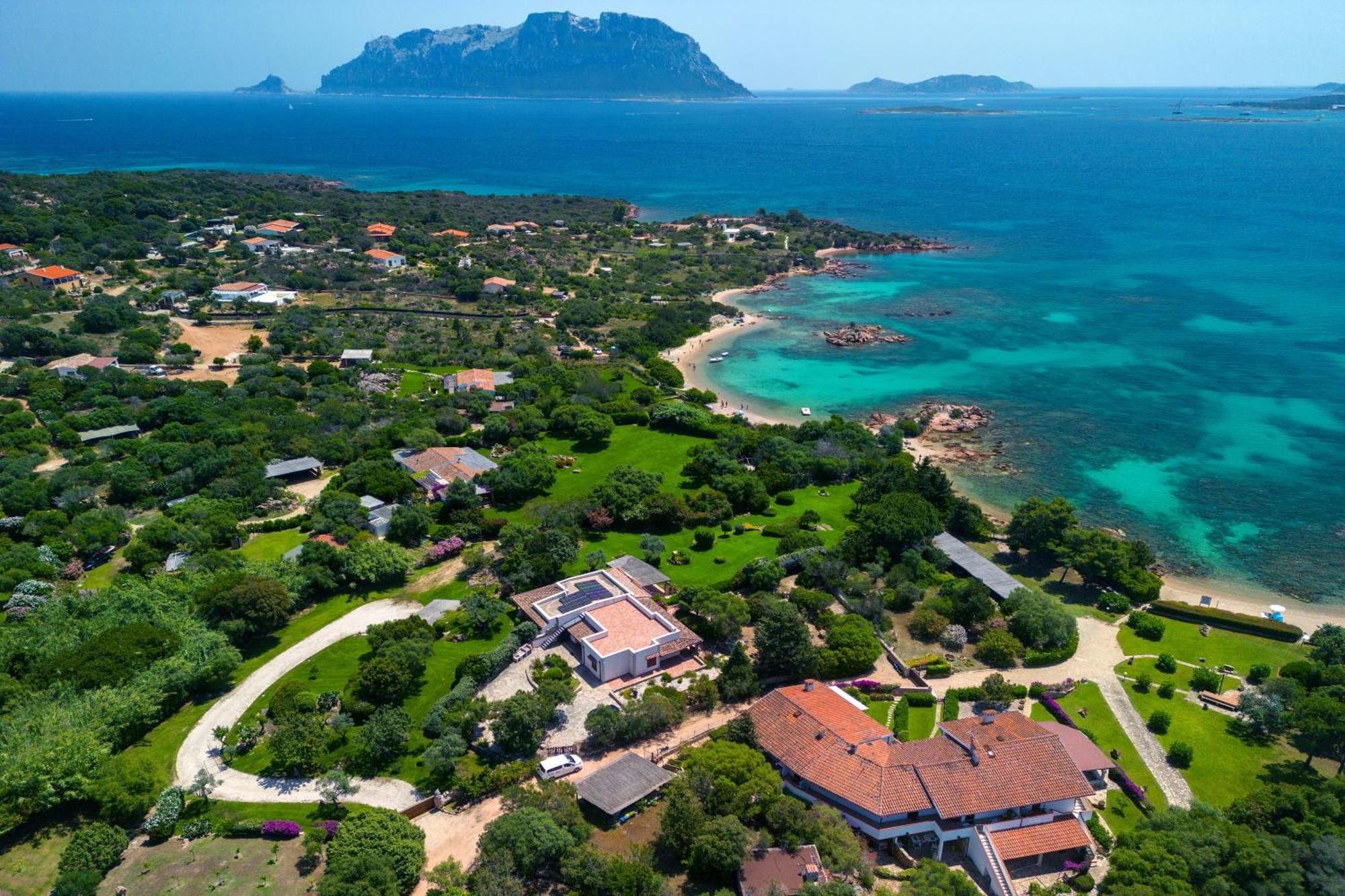 Baia Dorata Beach Apartment Porto Istana المظهر الخارجي الصورة
