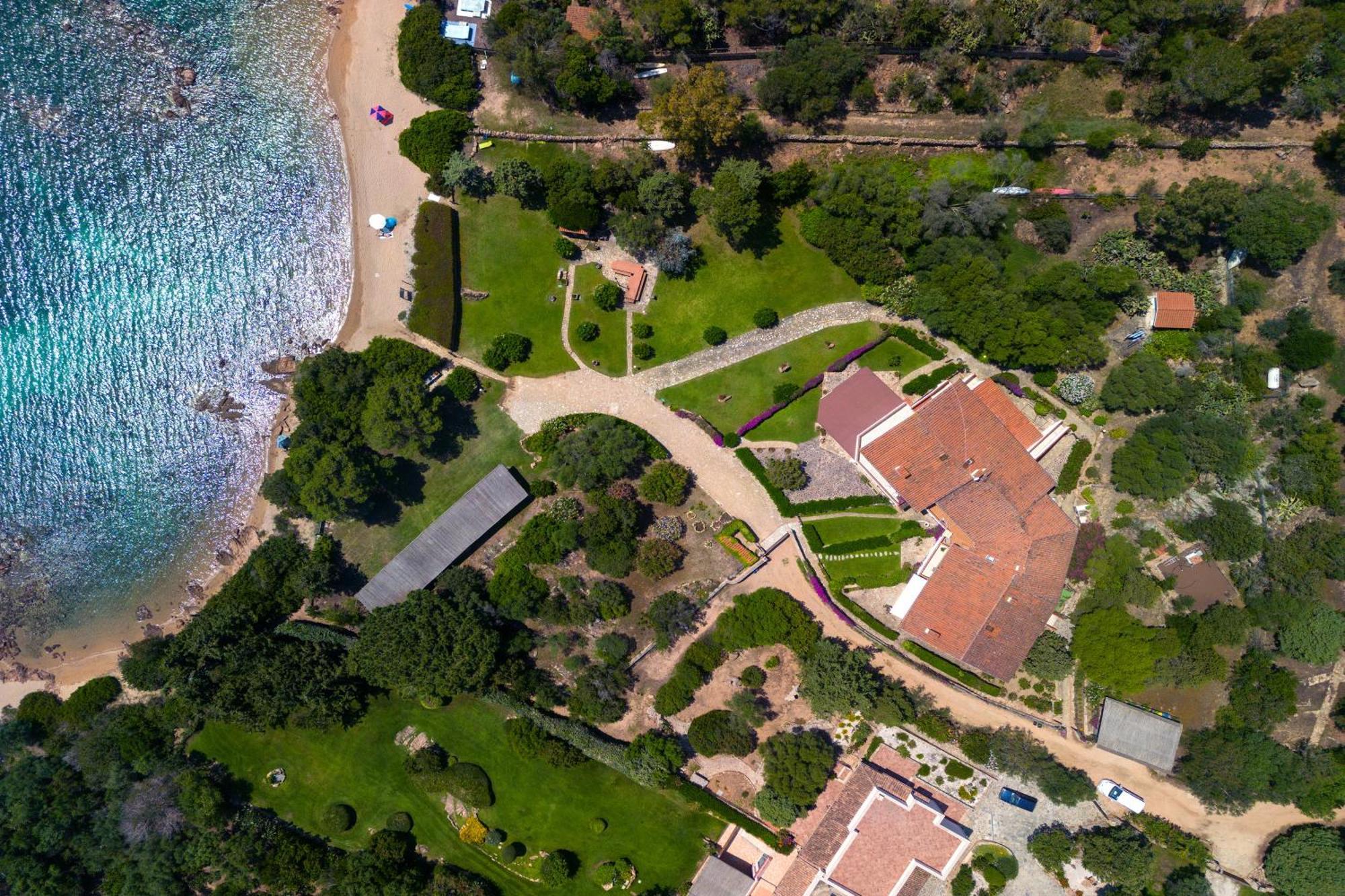 Baia Dorata Beach Apartment Porto Istana المظهر الخارجي الصورة